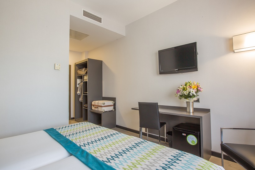Quarto duplo — terceira vista